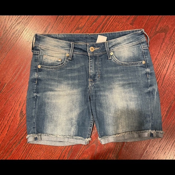 H&M Denim short Bike Shorts size EUR 38 - Picture 1 of 5